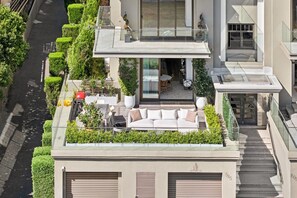 Apartment | Outdoor dining - Superb 2-bed Apartment Facing Rose Bay Marina (Sydney)