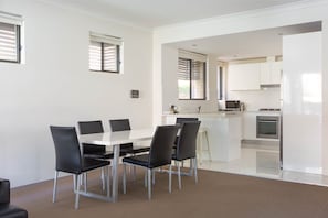 Apartment | Dining - Spacious Two-bedroom Apartment Near Hospital (Sydney)