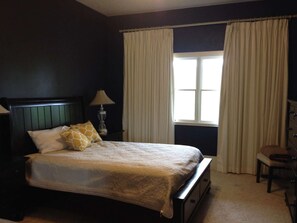 7 bedrooms, iron/ironing board, WiFi