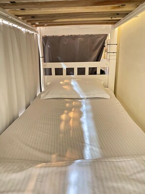 Espaço de trabalho para notebook, ferros/tábuas de passar roupa