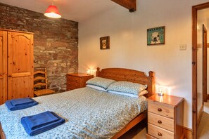 3 dormitorios, wifi gratis, ropa de cama