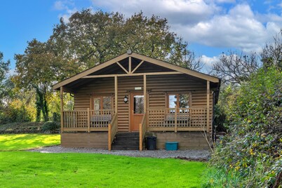 Tarka's Holt Log Cabin, Stowford