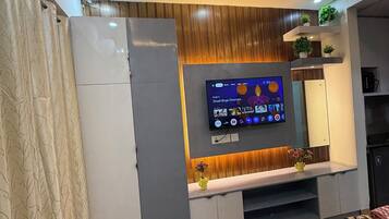 1 quarto, ferros/tábuas de passar roupa, Wi-Fi, roupa de cama