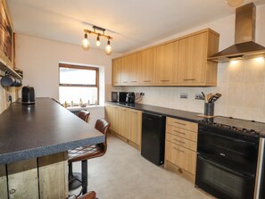 Lave-vaisselle, vaisselle et ustensiles