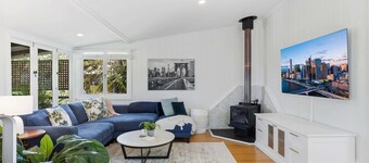 Tranquil 2-bed Family Home With Deck Among Trees