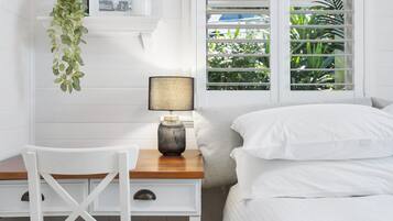 Căn hộ | 2 phòng ngủ, khu vực làm việc phù hợp cho laptop