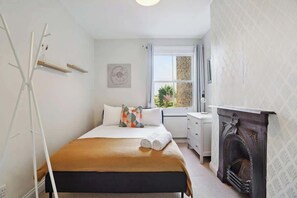3 bedrooms, iron/ironing board, travel cot, WiFi
