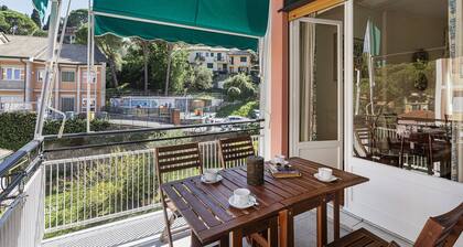 Charming Balcony Apartment by Wonderful Italy