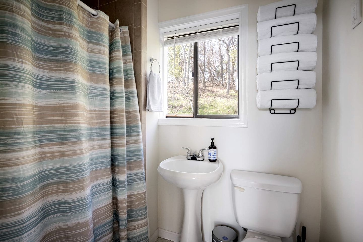 Towels, soap, shampoo, toilet paper