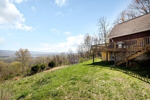 المنطقة المحيطة بالمنشأة