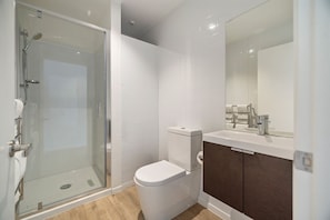 Hårføner og håndklær