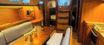 Sailboat 39ft Sleep 6 in Heart of City Centre in Fredrikstad