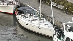 House, 3 Bedrooms, City View | Marina - Sailboat 39ft Sleep 6 in Heart of City Centre in Fredrikstad (Fredrikstad)