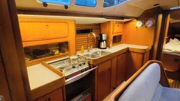 House, 3 Bedrooms, City View | Lounge