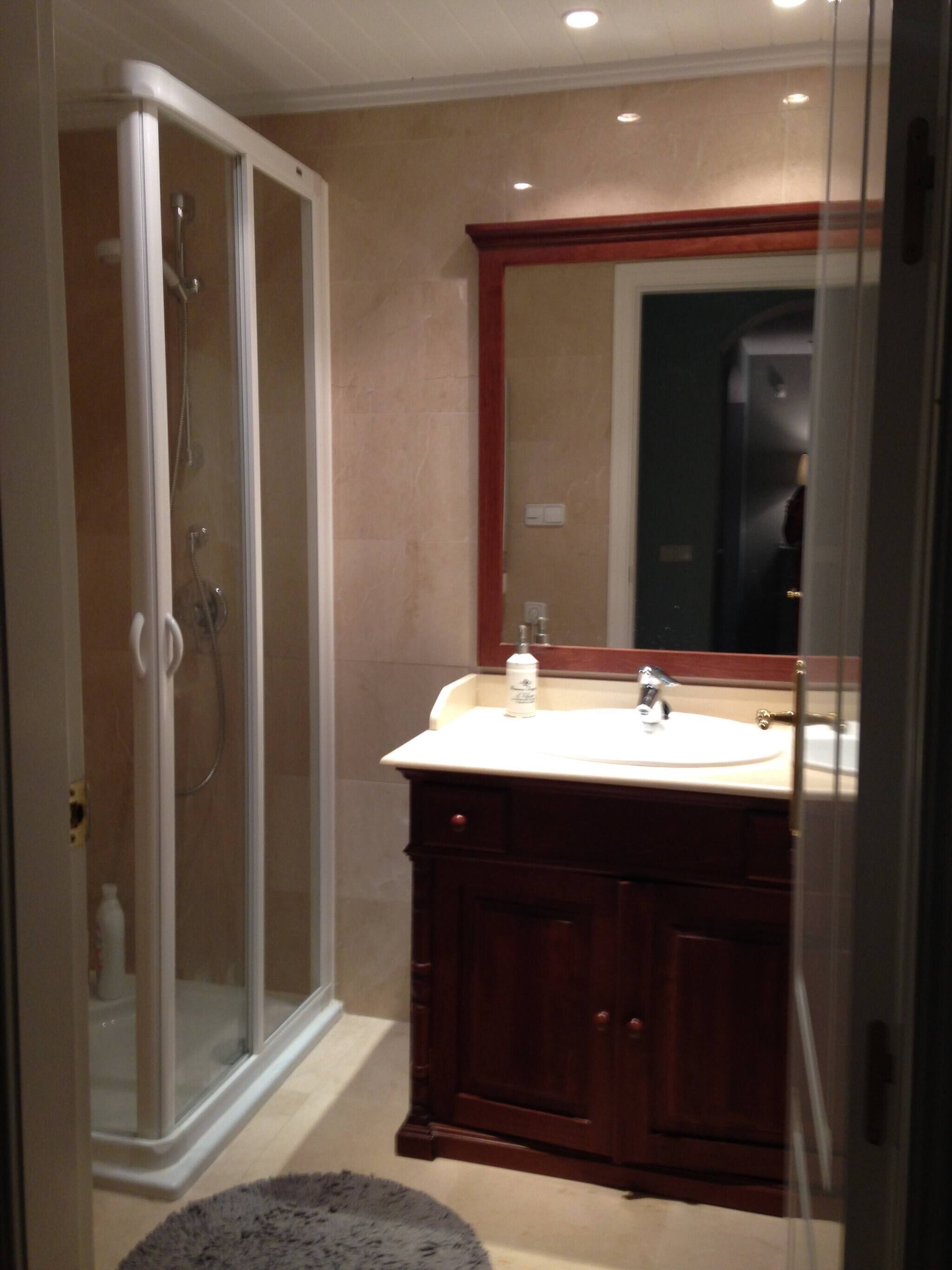 Apartment, 3 Bedrooms, Balcony, Garden View | Bathroom