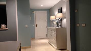 Apartment, 3 Bedrooms, Balcony, Garden View | Interior