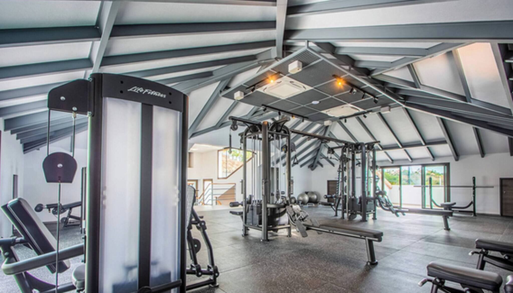 Apartamento, 3 habitaciones, balcón, vistas al jardín | Sala de fitness