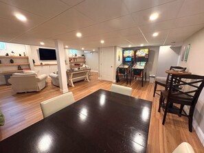 Spielezimmer