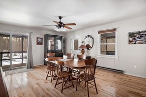 تناول الطعام