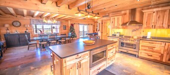 New Log Cabin - Privacy, Views, Trails