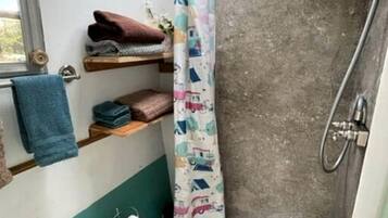 Towels, toilet paper