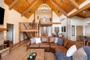 Smart TV, fireplace, offices