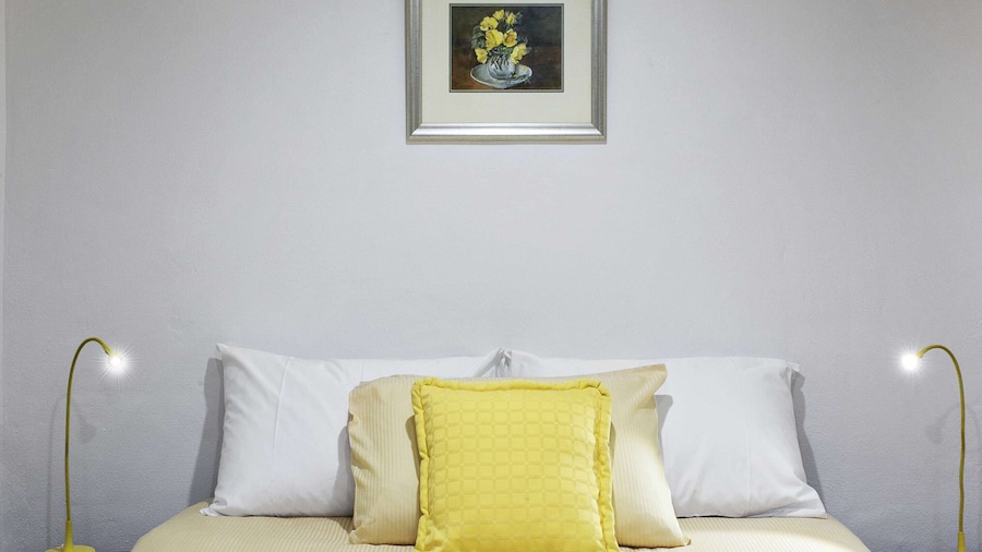 Family Terrace Home Close to Oxford Street