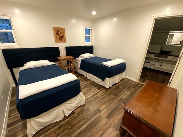 2 bedrooms, bed sheets