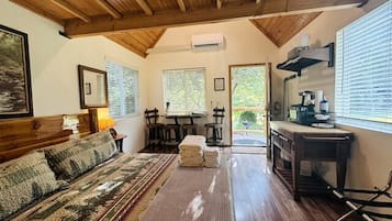 1 habitación, wifi y ropa de cama