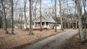 Unclassified image, 3 of 50, button - Cozy Cabin with Hot Tub, Fire Pit, Wifi, Grill Deck & Pets, Rio, WV (Rio)