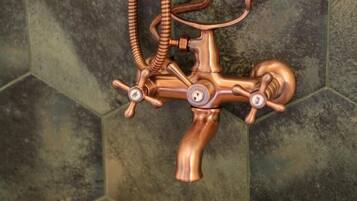 Hand-held showerhead