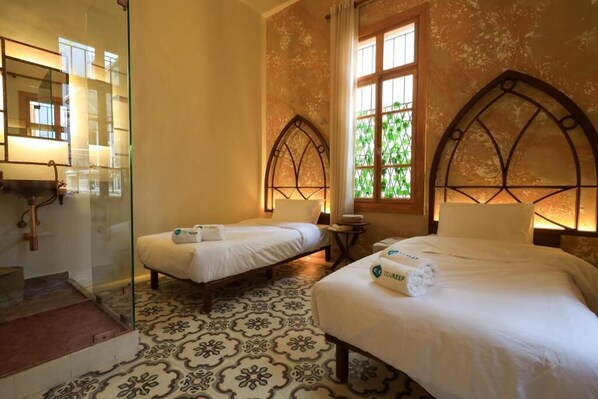 12 Schlafzimmer, Bügeleisen/Bügelbrett, kostenloses WLAN, Bettwäsche