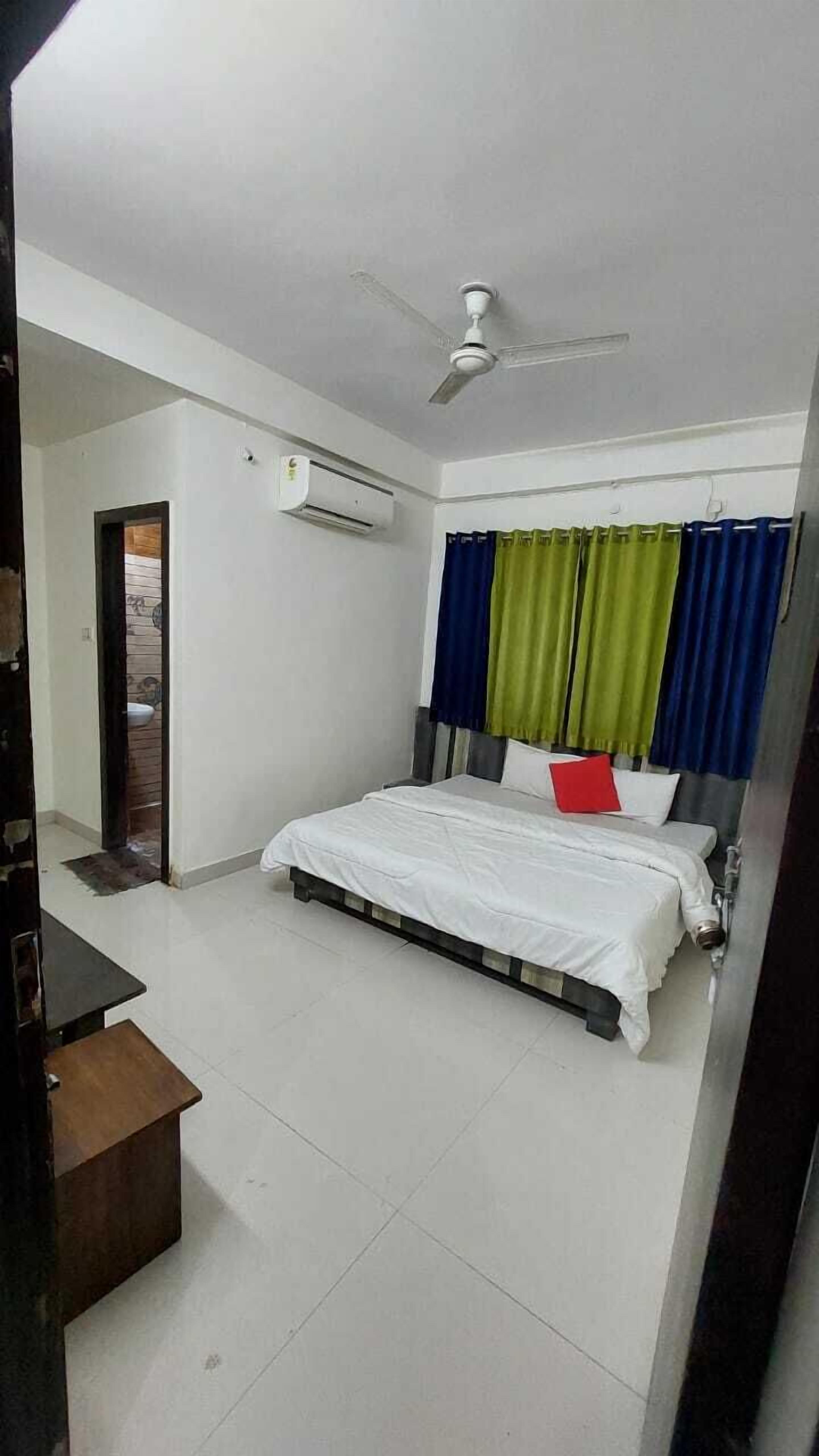 Deluxe Double Room, City View | Free WiFi