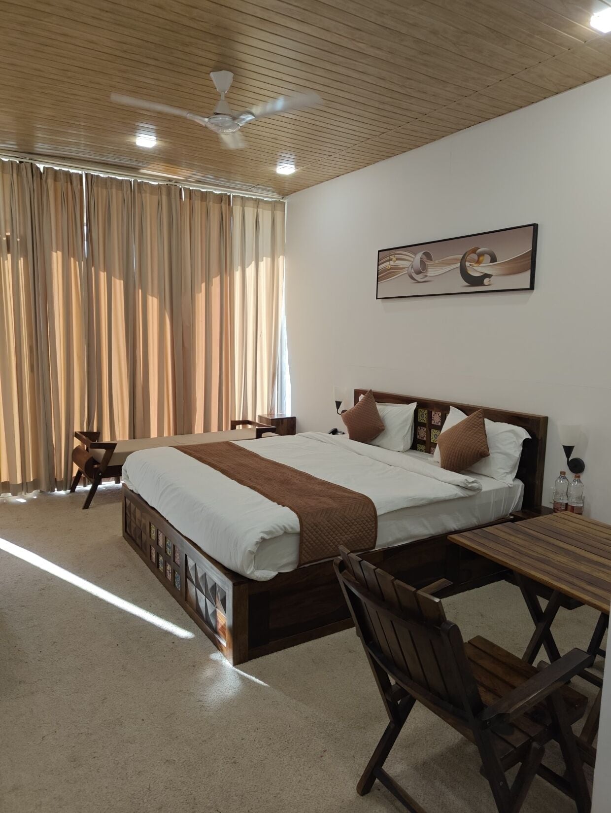 Premium Room | In-room safe, desk, blackout drapes, soundproofing