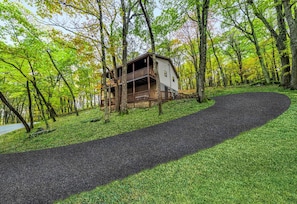 Exterior - Spacious Cabin Retreat with Hot Tub, Deck, Resort Amenities in Terra Alta, WV (Terra Alta)