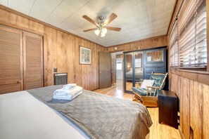 3 bedrooms, WiFi, bed sheets