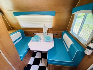 Unclassified image, 3 of 8, button - Classic & Cute 1950's Inspired Retro Camper, Idleyld Park, OR (Idleyld Park)