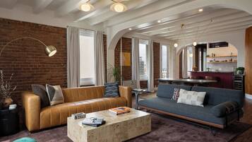 Smart TV, books, offices