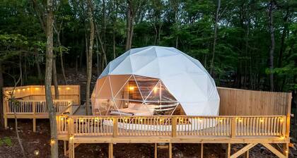 Impressive Dome with Fire Pit, Barbecue and Hot-tub in Capon Bridge, West Virginia