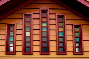 تفاصيل الفندق من الخارج