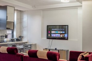 Studio, 1 Bedroom, Balcony | Living room - Modern Cozy Studio in the Heart of Kampala (Kampala)