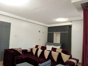 Studio, 1 Schlafzimmer, Balkon | Wohnzimmer