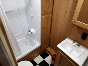 Towels, soap, shampoo, toilet paper