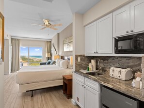 1 bedroom, Internet, bed sheets - Cozy Studio Condo – SanDestin Golf and Beach Resort (Miramar Beach)