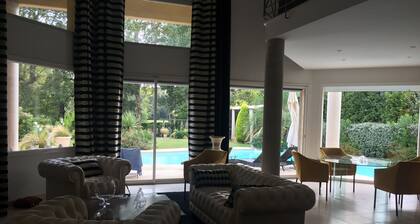 Inspirez... Soufflez ! Une bulle de tranquillité dans un écrin verdoyant.