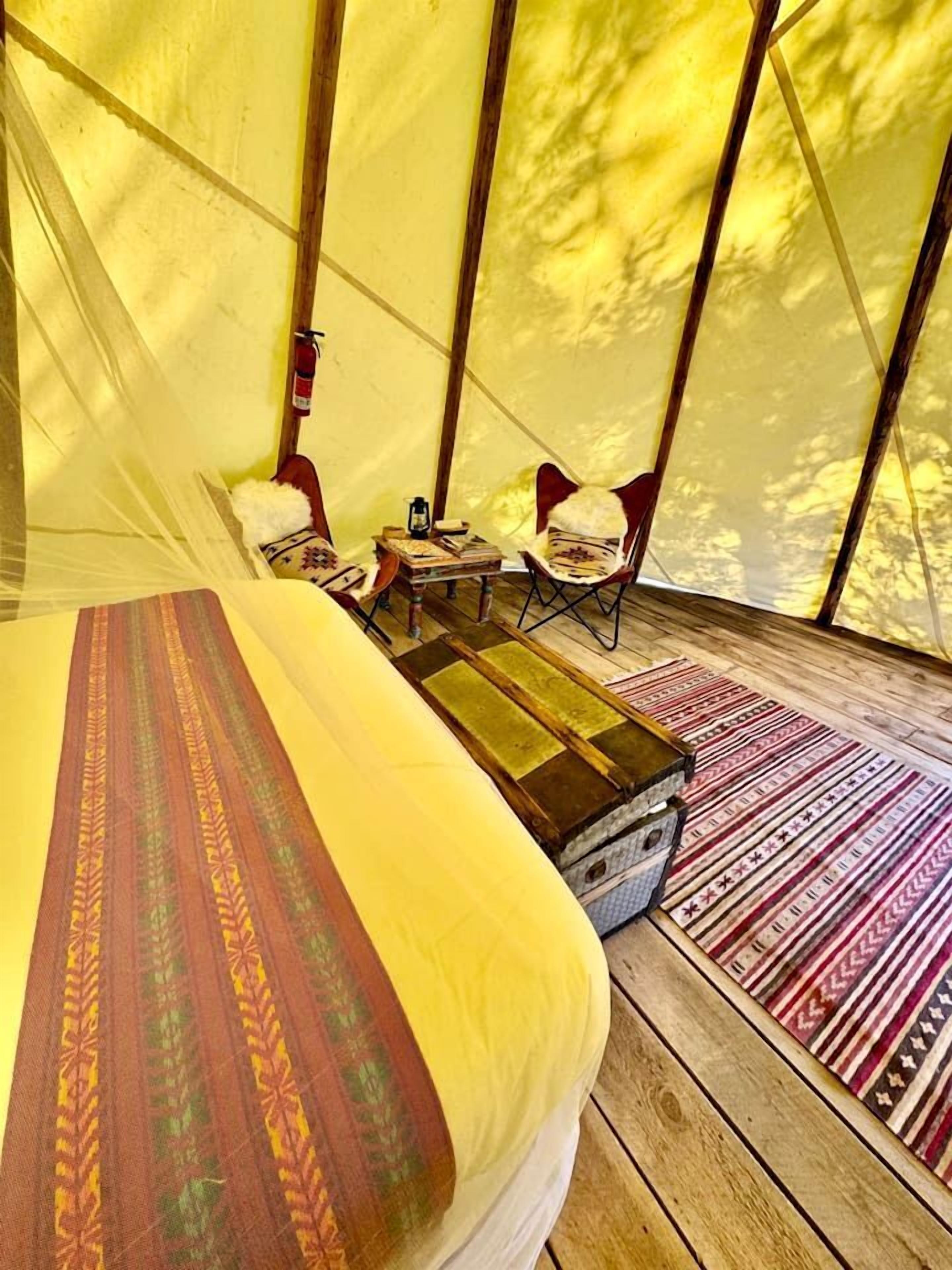 1 Schlafzimmer, Schreibtisch, Reisekinderbett, WLAN
