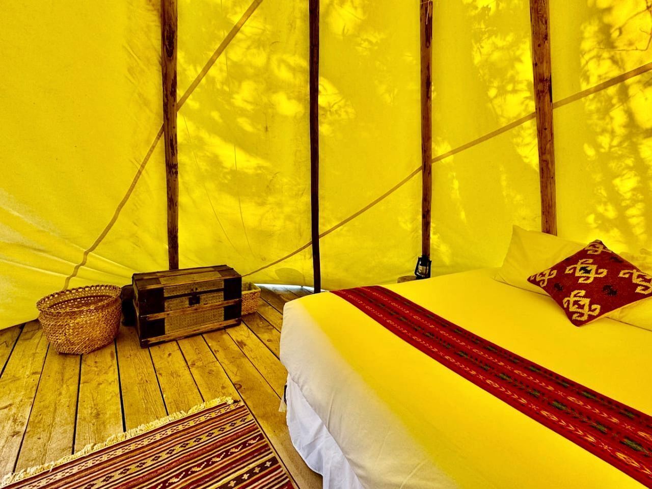 1 slaapkamer, een bureau, reisbedje, wifi