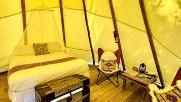 1 Schlafzimmer, Schreibtisch, Reisekinderbett, WLAN