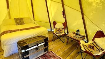 1 habitación, escritorio, cuna de viaje y wifi