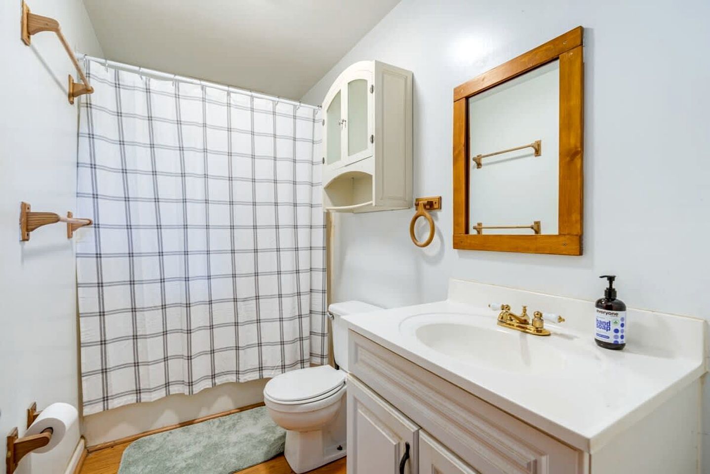 Hair dryer, towels